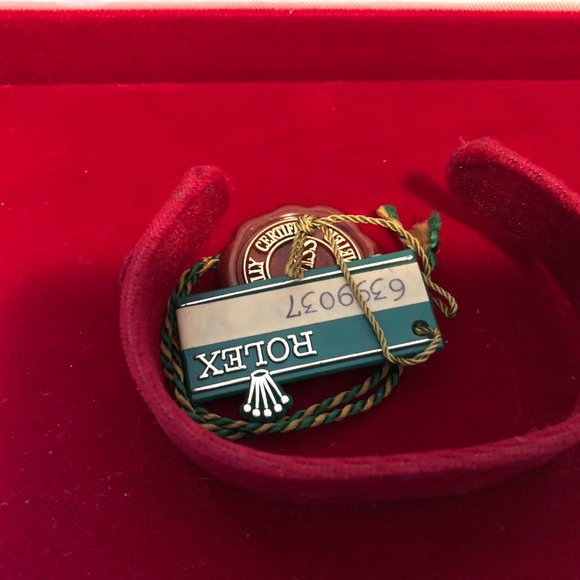 Rolex Day-Date,18 k Gold ladies watch with diamonds, with Rolex leather strap. - Picture 9 of 12